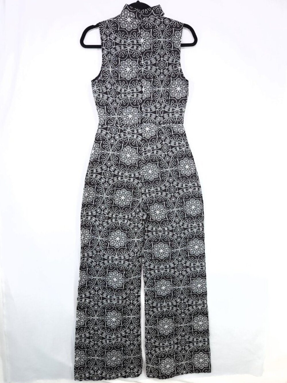 The Hippie Shake Jumpsuit Size 4 Wide Leg Floral Embroider Detail Retro 70's